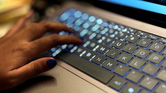 Survivors of online sexual abuse in the US face legal gaps and inaction by tech companies, new report finds